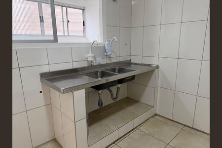 Cozinha de apartamento para alugar com 2 quartos, 60m² em Cidade Monções, São Paulo