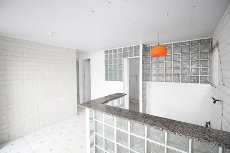 Casa à venda com 52m², 2 quartos e 2 vagasSala/Cozinha