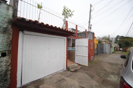 Garagem de casa para alugar com 2 quartos, 52m² em Protásio Alves, Porto Alegre