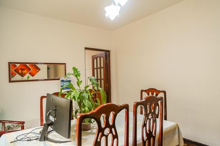 Casa à venda com 190m², 4 quartos e 2 vagasCopa