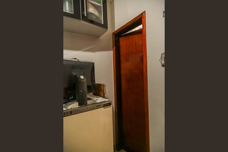 Casa à venda com 190m², 4 quartos e 2 vagasQuarto de Serviço