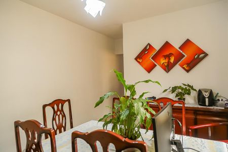 Casa à venda com 190m², 4 quartos e 2 vagasCopa