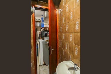 Casa à venda com 190m², 4 quartos e 2 vagasBanheiro de Serviço