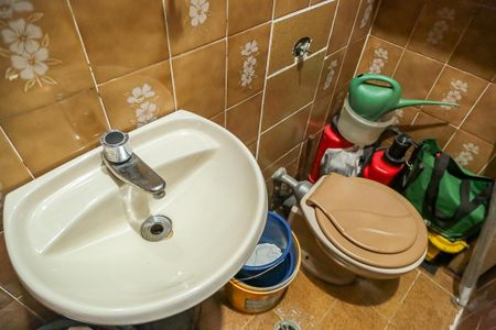 Casa à venda com 190m², 4 quartos e 2 vagasBanheiro de Serviço