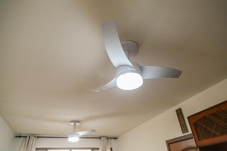 Sala de casa à venda com 4 quartos, 190m² em Vila Campestre, São Paulo