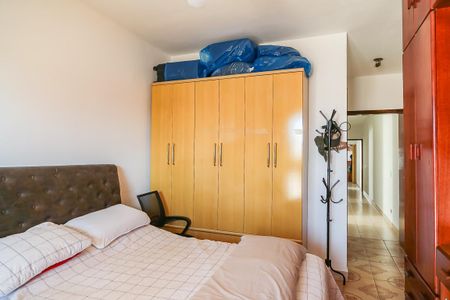 Casa à venda com 190m², 4 quartos e 2 vagasQuarto