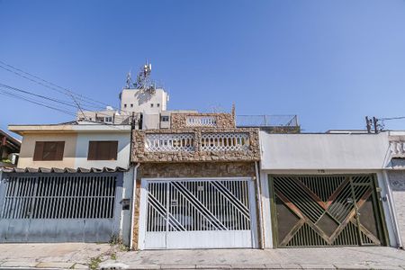 Casa à venda com 190m², 4 quartos e 2 vagasFachada