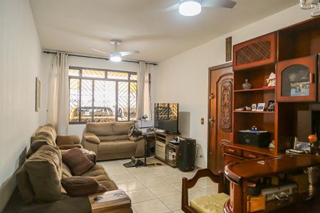Sala de casa à venda com 4 quartos, 190m² em Vila Campestre, São Paulo