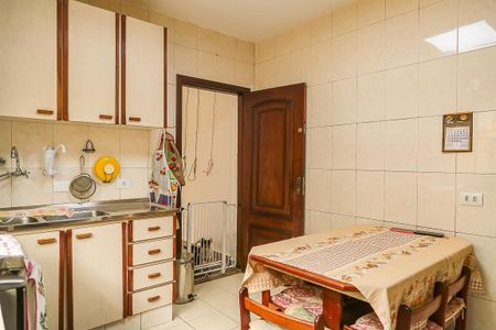 Casa à venda com 190m², 4 quartos e 2 vagasCozinha