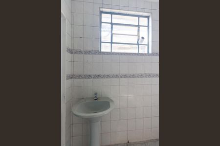 Banheiro de casa para alugar com 1 quarto, 50m² em Vila Prudente, São Paulo