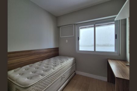 Apartamento para alugar com 72m², 2 quartos e 1 vagaSuíte