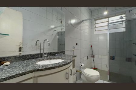Casa para alugar com 320m², 8 quartos e 2 vagas Casa para alugar com 320m², 8 quartos e 2 vagasBanheiro Social