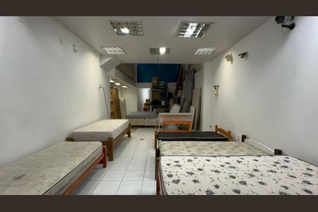 Casa para alugar com 320m², 8 quartos e 2 vagas Casa para alugar com 320m², 8 quartos e 2 vagasGaragem