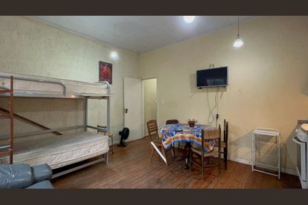 Casa para alugar com 320m², 8 quartos e 2 vagas Casa para alugar com 320m², 8 quartos e 2 vagasSala/Cozinha