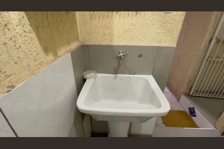 Casa para alugar com 320m², 8 quartos e 2 vagas Casa para alugar com 320m², 8 quartos e 2 vagasLavanderia