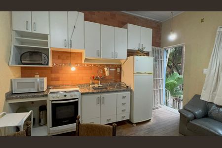 Casa para alugar com 320m², 8 quartos e 2 vagas Casa para alugar com 320m², 8 quartos e 2 vagasSala/Cozinha