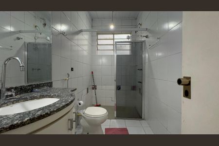 Casa para alugar com 320m², 8 quartos e 2 vagas Casa para alugar com 320m², 8 quartos e 2 vagasBanheiro Social