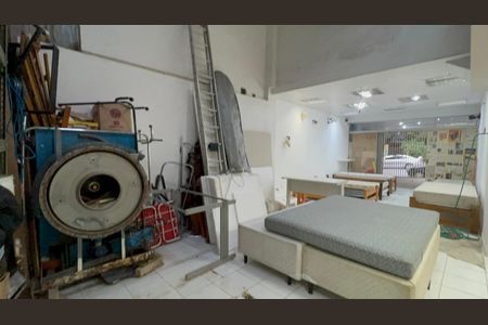 Casa para alugar com 320m², 8 quartos e 2 vagas Casa para alugar com 320m², 8 quartos e 2 vagasGaragem