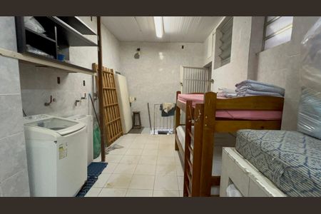 Casa para alugar com 320m², 8 quartos e 2 vagas Casa para alugar com 320m², 8 quartos e 2 vagasQuarto de Serviço