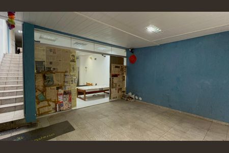 Casa para alugar com 320m², 8 quartos e 2 vagas Casa para alugar com 320m², 8 quartos e 2 vagasGaragem