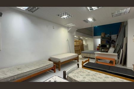 Casa para alugar com 320m², 8 quartos e 2 vagas Casa para alugar com 320m², 8 quartos e 2 vagasGaragem