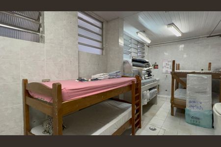 Casa para alugar com 320m², 8 quartos e 2 vagas Casa para alugar com 320m², 8 quartos e 2 vagasQuarto de Serviço