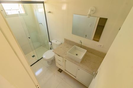 Banheiro de apartamento para alugar com 1 quarto, 61m² em Vila Guarani (z Sul), São Paulo