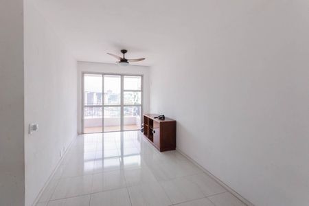 Sala de apartamento para alugar com 2 quartos, 70m² em Praça da Bandeira, Rio de Janeiro