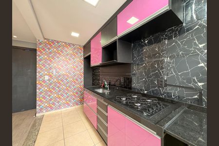 Apartamento à venda com 50m², 2 quartos e 2 vagas Apartamento à venda com 50m², 2 quartos e 2 vagasCozinha