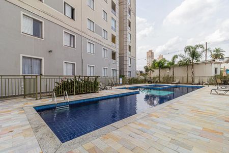 Apartamento à venda com 50m², 2 quartos e 2 vagas Apartamento à venda com 50m², 2 quartos e 2 vagasÁrea comum - Piscina