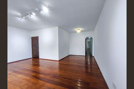 Apartamento à venda com 120m², 3 quartos e 2 vagasSala