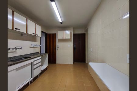 Apartamento à venda com 120m², 3 quartos e 2 vagasCozinha