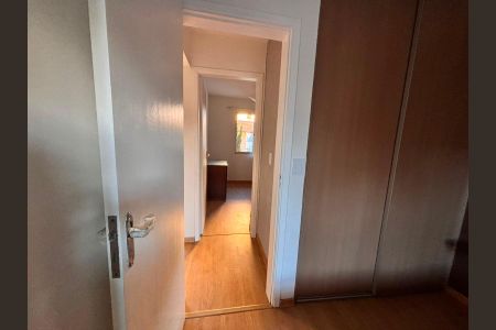 Suíte de casa de condomínio para alugar com 2 quartos, 50m² em Jardim Torino, Cotia