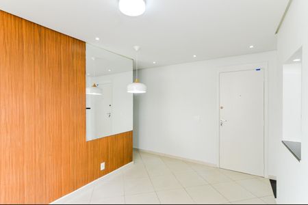 Apartamento para alugar com 45m², 2 quartos e 1 vagaSala
