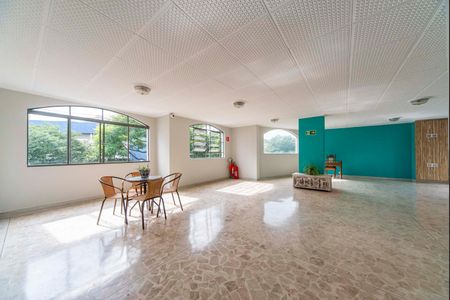 Apartamento à venda com 77m², 2 quartos e 1 vagaHall de entrada