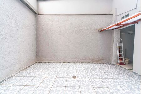 Apartamento à venda com 77m², 2 quartos e 1 vagaÁrea comum