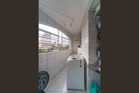 Apartamento à venda com 77m², 2 quartos e 1 vagaÁrea de Serviço