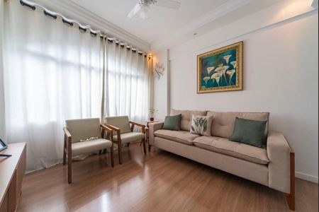 Apartamento à venda com 77m², 2 quartos e 1 vagaSala