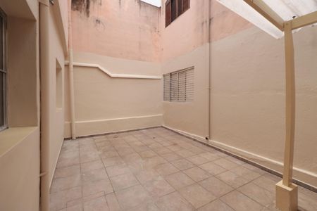 Casa para alugar com 40m², 1 quarto e sem vagaQuintal