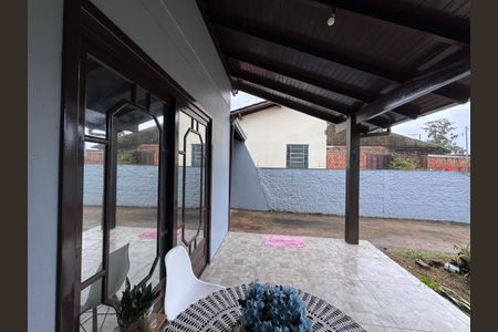 Casa à venda com 166m², 3 quartos e 2 vagas Casa à venda com 166m², 3 quartos e 2 vagasÁrea comum