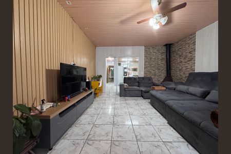 Casa à venda com 166m², 3 quartos e 2 vagas Casa à venda com 166m², 3 quartos e 2 vagasSala