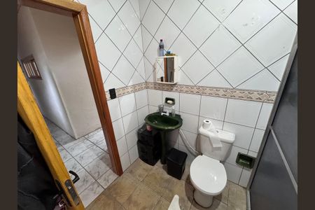 Casa à venda com 166m², 3 quartos e 2 vagas Casa à venda com 166m², 3 quartos e 2 vagasBanheiro