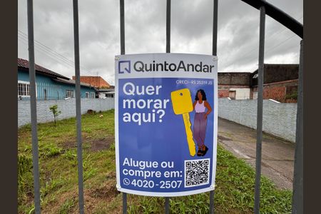 Casa à venda com 166m², 3 quartos e 2 vagas Casa à venda com 166m², 3 quartos e 2 vagasPlaca