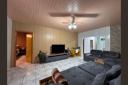 Casa à venda com 166m², 3 quartos e 2 vagas Casa à venda com 166m², 3 quartos e 2 vagasSala