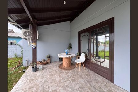 Casa à venda com 166m², 3 quartos e 2 vagas Casa à venda com 166m², 3 quartos e 2 vagasÁrea comum