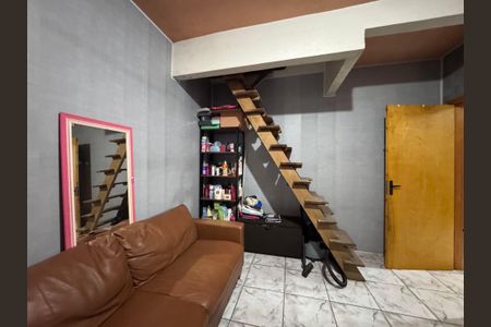 Casa à venda com 166m², 3 quartos e 2 vagas Casa à venda com 166m², 3 quartos e 2 vagasQuarto 1