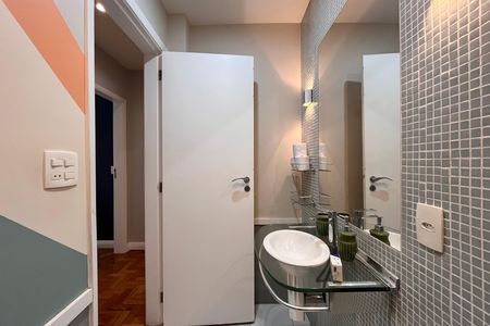 Apartamento para alugar com 100m², 2 quartos e sem vaga Apartamento para alugar com 100m², 2 quartos e sem vagaBanheiro Social