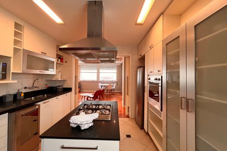 Apartamento para alugar com 100m², 2 quartos e sem vaga Apartamento para alugar com 100m², 2 quartos e sem vagaCozinha