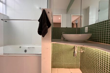 Apartamento para alugar com 100m², 2 quartos e sem vaga Apartamento para alugar com 100m², 2 quartos e sem vagaBanheiro da Suíte