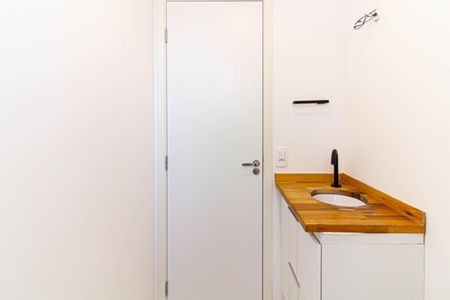 Apartamento à venda com 48m², 2 quartos e 1 vaga Apartamento à venda com 48m², 2 quartos e 1 vagaBanheiro